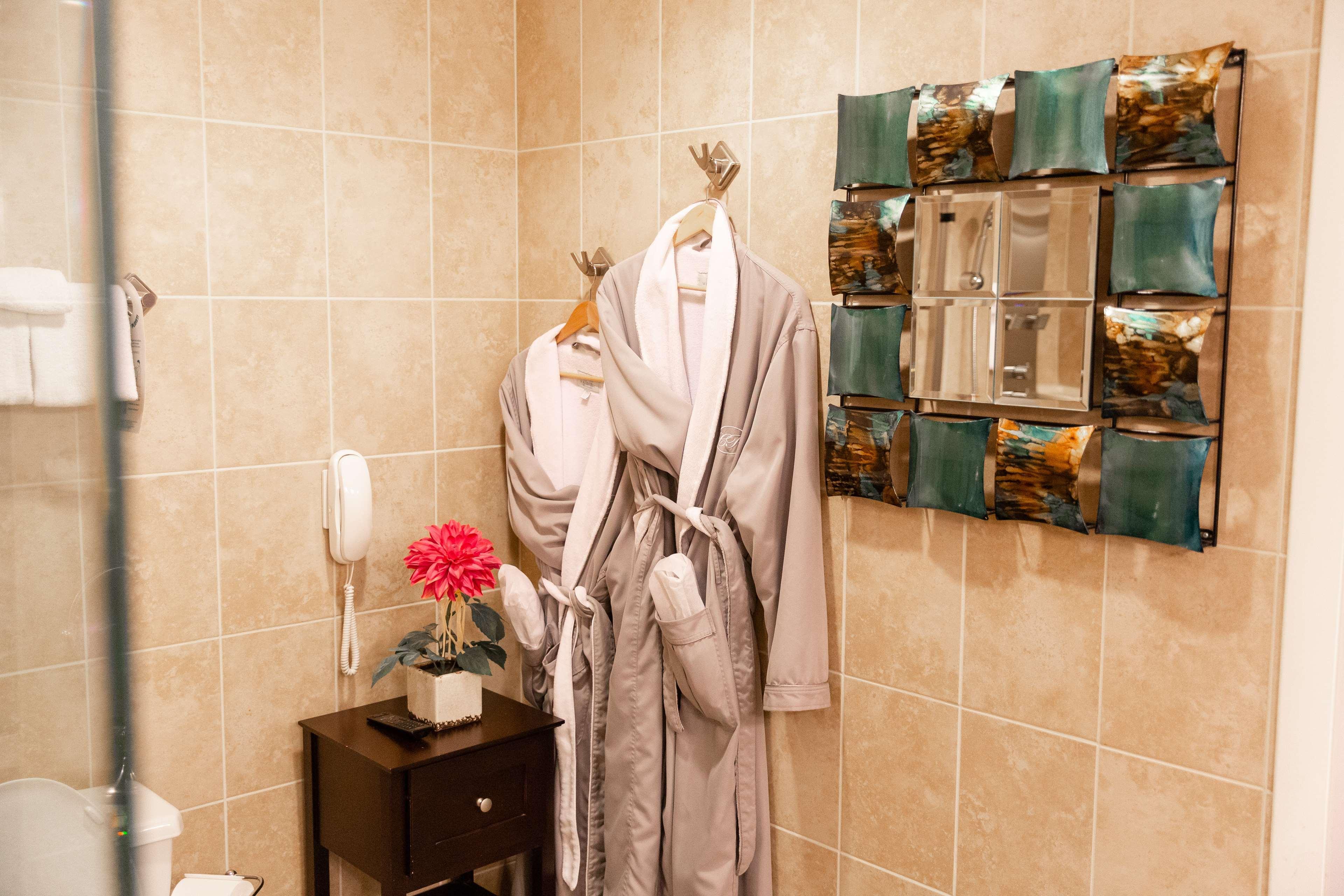 Capitol Plaza Hotel Montpelier Tapestry Collection By Hilton Экстерьер фото