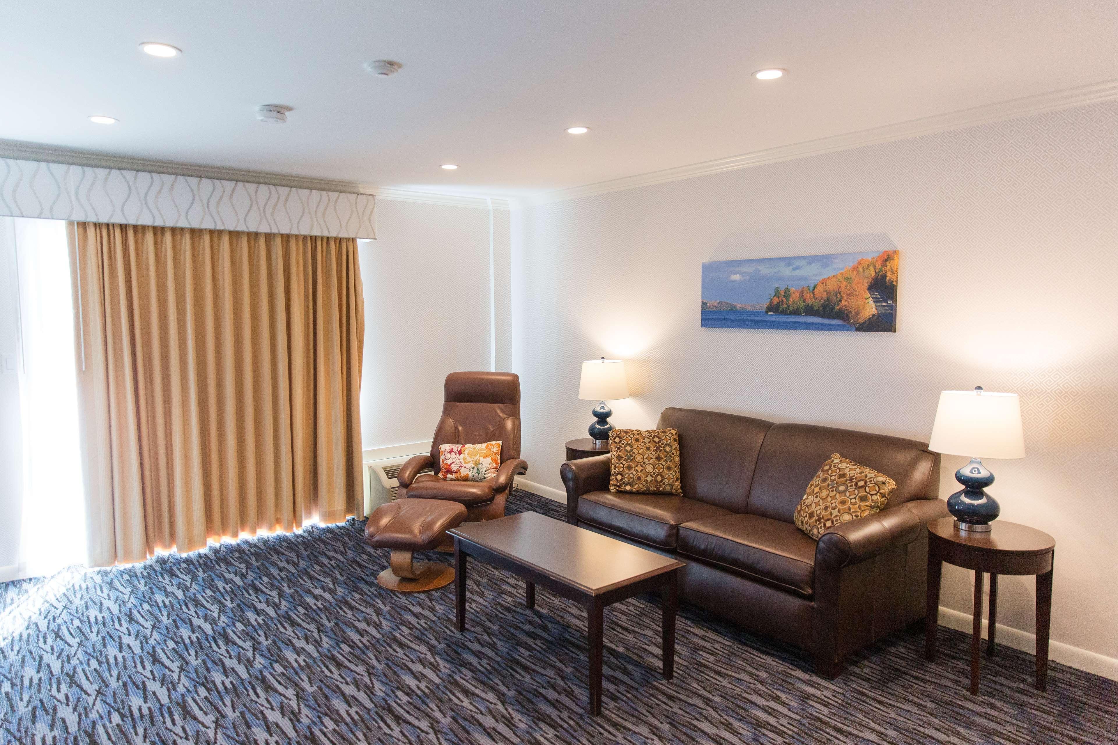 Capitol Plaza Hotel Montpelier Tapestry Collection By Hilton Экстерьер фото