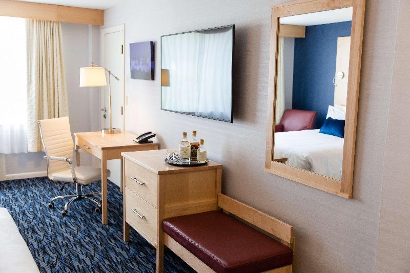 Capitol Plaza Hotel Montpelier Tapestry Collection By Hilton Экстерьер фото